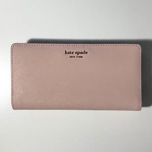 OFFERS?! 🌸Kate Spade Wallet 🌸